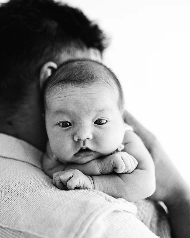 Say hello to our very last babe from 2024.

The doors to the studio are open as of this week! And we have 6 little ones to share with you from the end of last year/start of this year.

Kicking off our string of sneak peeks with this irresistible little sweet pea. 🤍

@monetvg 

#bendigonewbornphotographer#melbournenewbornphotographer#bendigobabyphotographer#melbournebabyphotographer#naturalnewbornphotographer#naturallightstudio#lookslikefilmkids#thefountcollective#themotherhoodanthology#thebloomforum#thesincerestoryteller#thelifestylecollective#galleryoflightfeature#thebabyyears#bnwphotography#blackandwhitephotography#nikonaustralia#nikonau