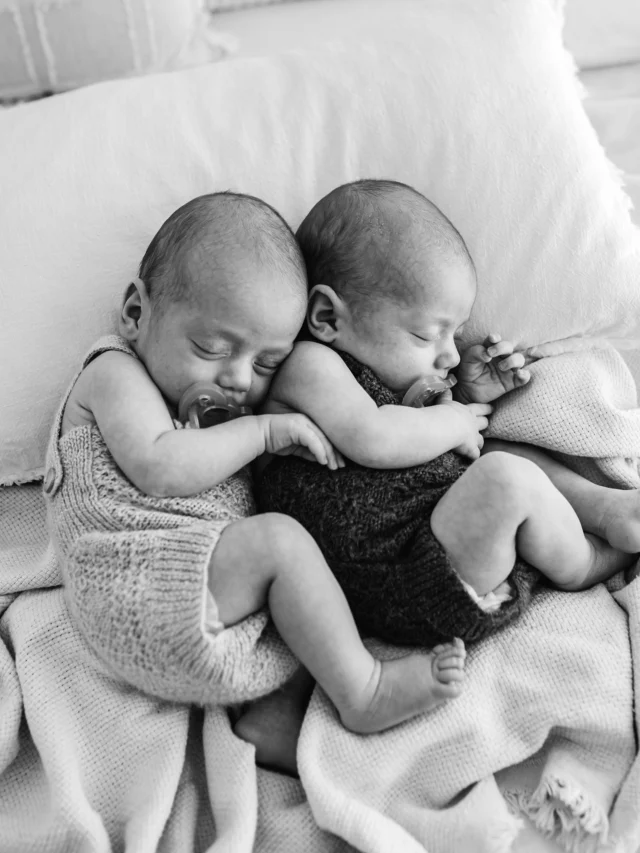 Back to our usual programming this week after a prolonged Easter break… but first, continued appreciation for these tiny tucked up twins. 🩶